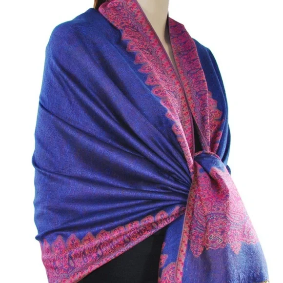 ❌Sold❌ Thick scarf pink and blue veil hijab - Picture 1 of 6